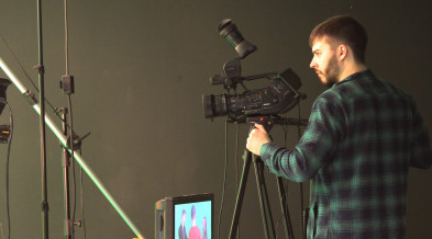 freelance-lighting-cameraman